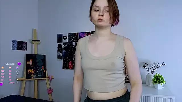 LoisArnet from StripChat